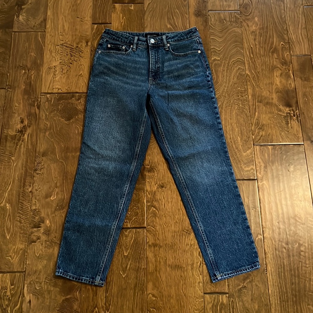 Free Assembly 90’s Straight Leg Jeans Size 6
